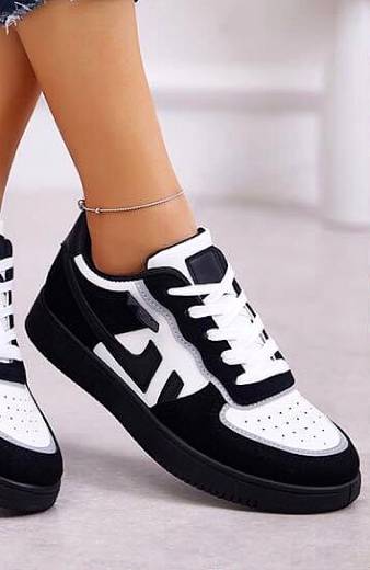 Sneaker - Black